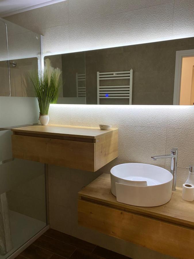 Studio Apartman Avenija *** Σλαβόνσκι Μπροντ Εξωτερικό φωτογραφία